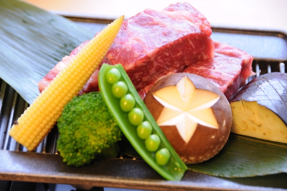 【お料理アップグレード】【スタンダード】国産牛の陶板焼きでちょっぴり贅沢な一泊二食付きプラン